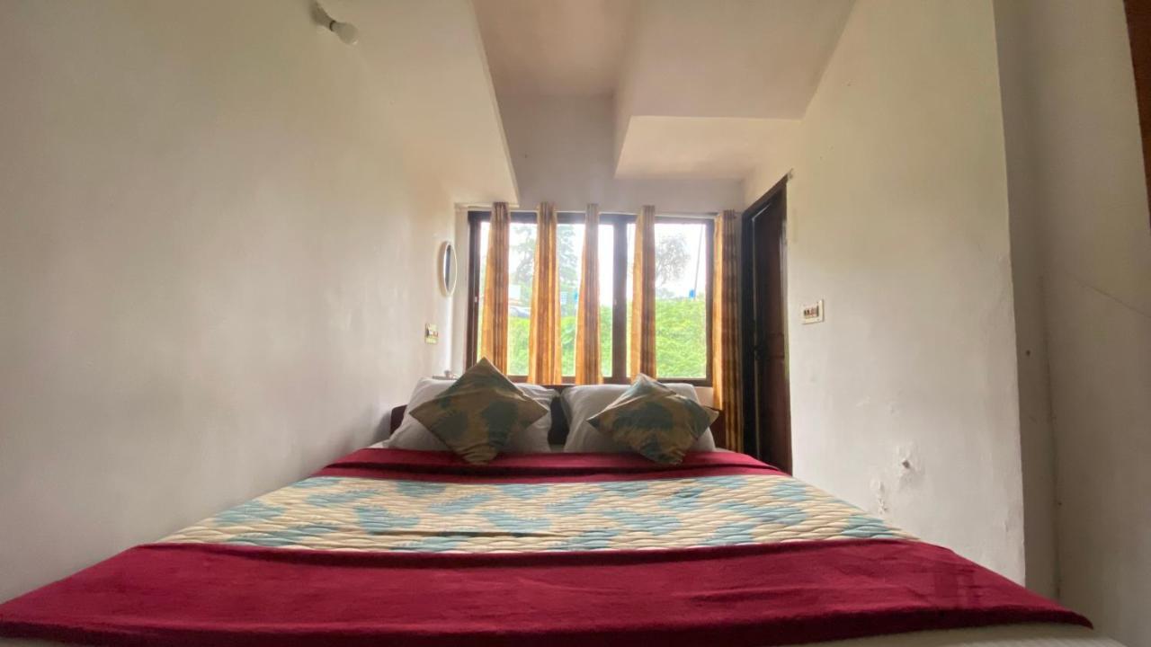 Hotel Caveri Inn Madikeri Exterior photo